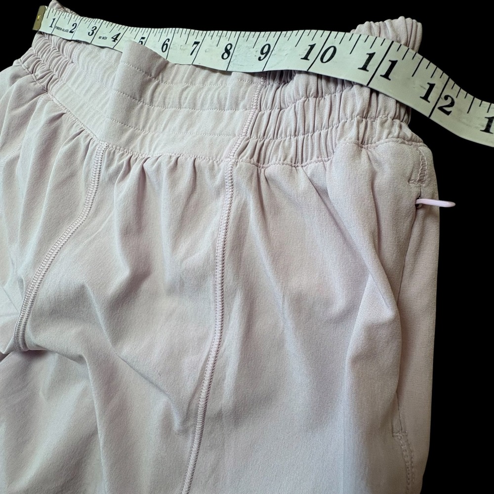 Lululemon Hotty Hot Shorts Women 4 Pink Lined Square Dot Athletic Running *flaw* - Picture 8 of 11